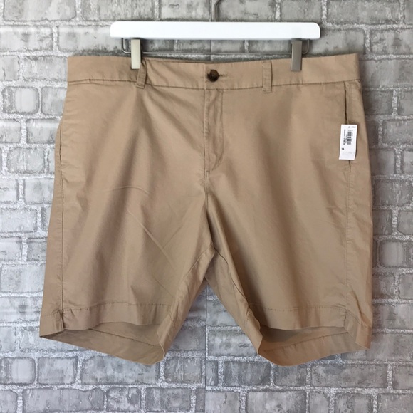 NWT Old Navy Mid-Rise Twill Everyday Short Size 16 - Picture 2 of 5